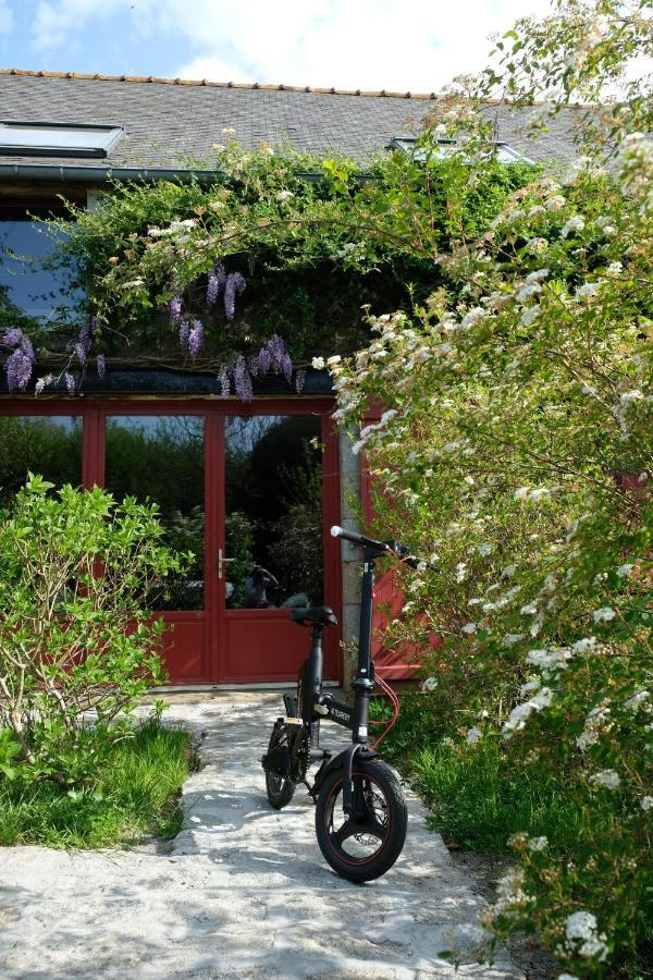 La Maison Jaune A La Janaie Parigné Εξωτερικό φωτογραφία